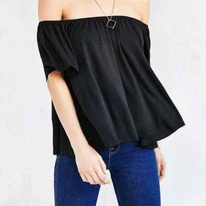 Ecote Off the Shoulder Top